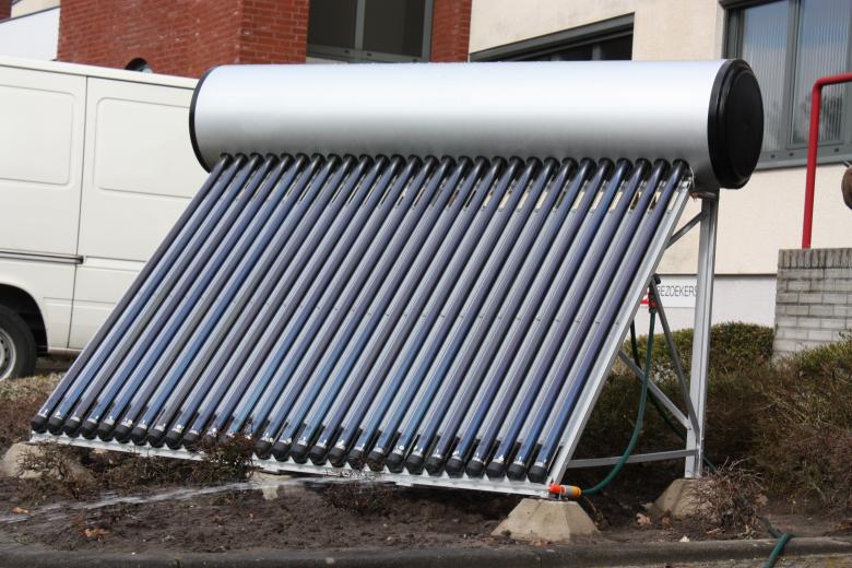 Solar Water Heater boiler by Gerard Mourits